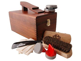 www.shoeandfootcare/pics/104 102 00_kiwi_shoe_shine_box_wood