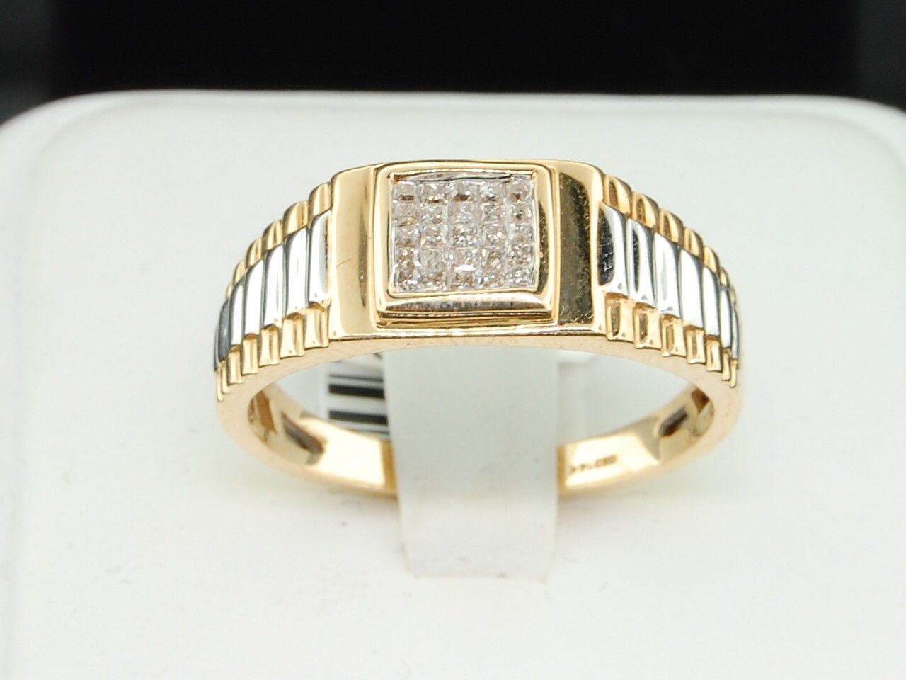 Mens 14K Yellow Gold .25 Ct. Princess Cut Diamond Engagement Ring