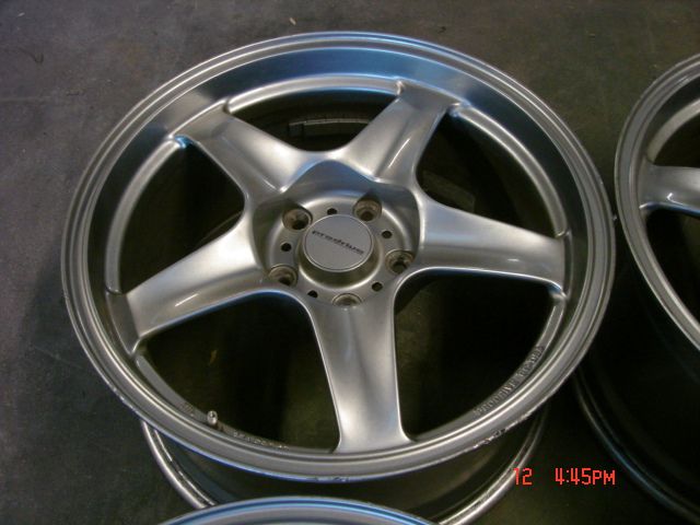 are bidding on a used Prodrive GC 05A 17 rim. The size are 17x8+43