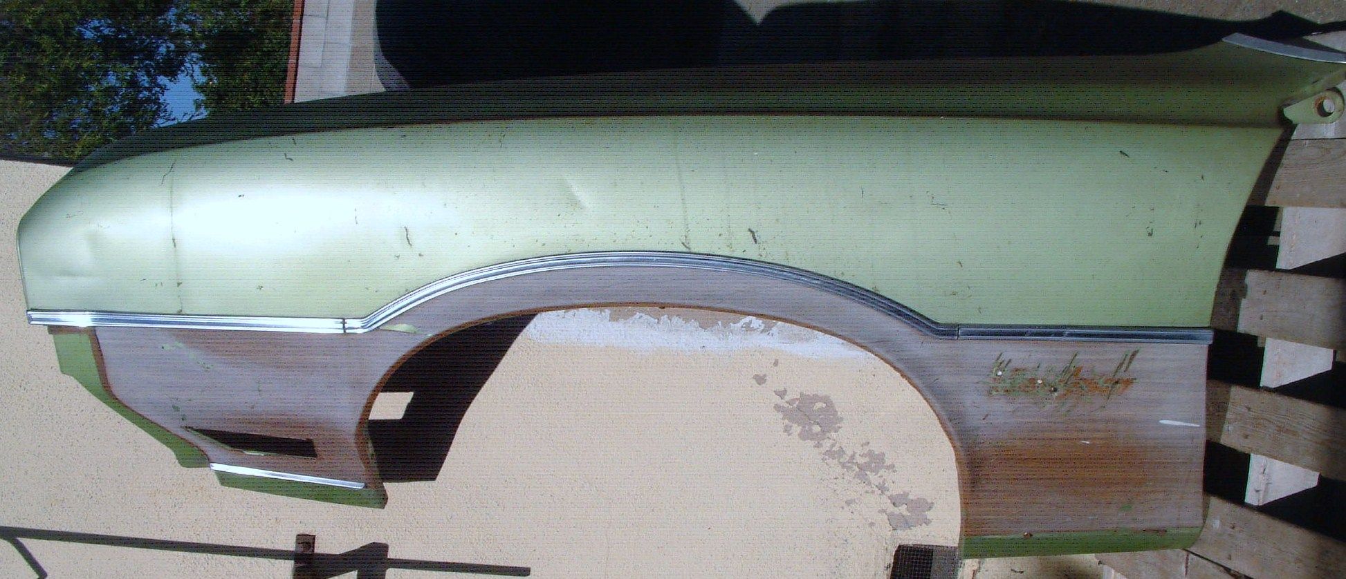 This is an original drivers side 1971 or 1972 Vista Cruiser fender.It