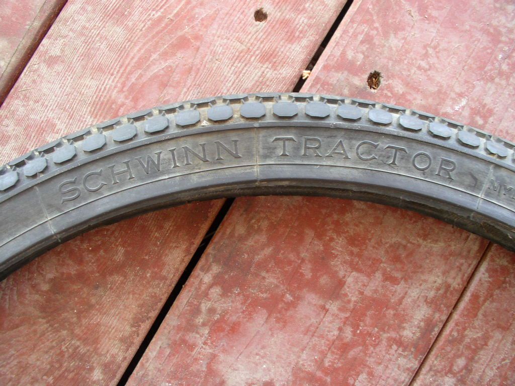 Schwinn Tractor 24 x 1 3 4 Tire for s 7 Rim Wheels