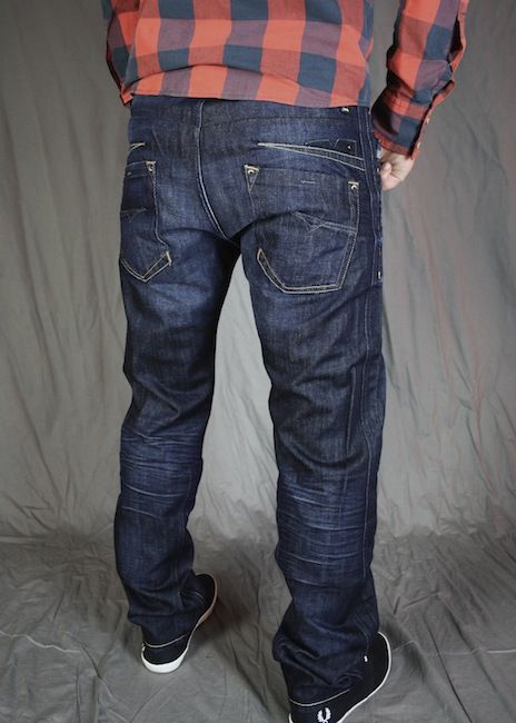 DIESEL   DARRON 73N 0073N JEANS W31/W32/W33 SS´11 Kollektion NEU