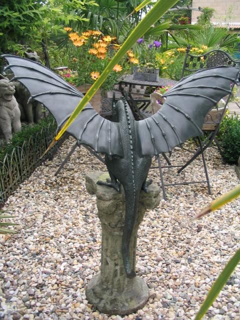 BRONZE SKULPTUR DRACHEN VOGEL BASKERVILLE SMAUG