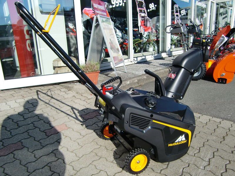 MC Culloch Schneefräse MSB121 a. d. Hause Husqvarna