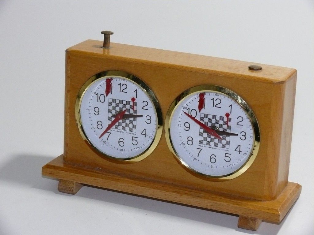 N153 } JERGER Schachuhr   mechanische Uhr für Schachspieler