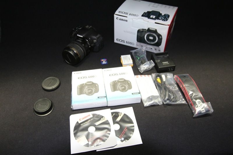 Canon EOS 600D 18,0 MP Digitalkamera + 64GB + EF S 17 85 IS USM