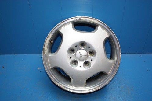 Mercedes W208 4x original Alufelgen Felge 7Jx16H2 ET37 2084010102