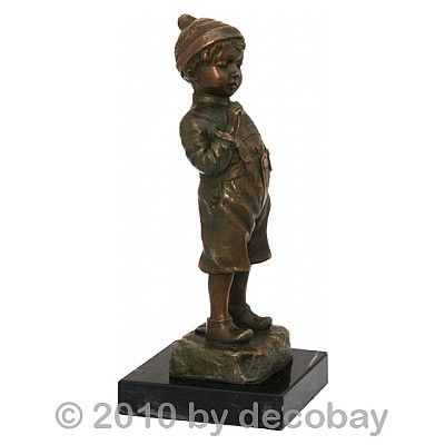 Art Deco Bronze Skulptur Junge Zigarette am rauchen