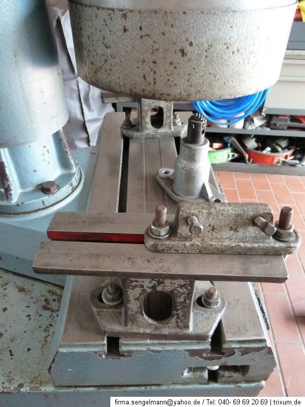 Zylinderkopfplanmaschine Scledum RVA 300