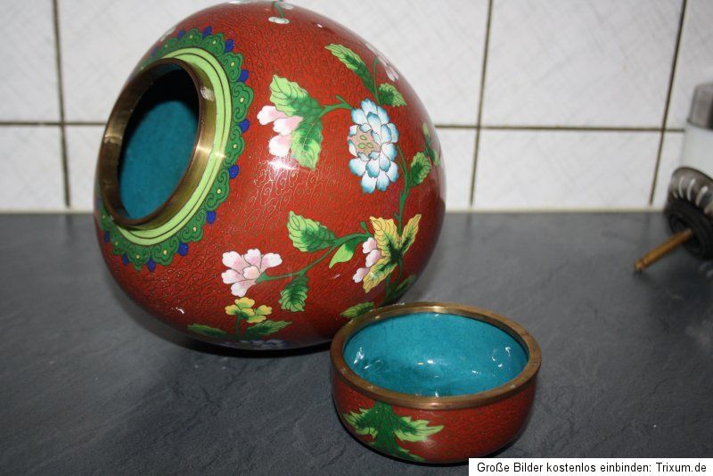 EXCLUSIVE CLOISONNE DECKELGEFÄß,DECKEL VASE,BLUMENDEKOR,HÖHE 21cm