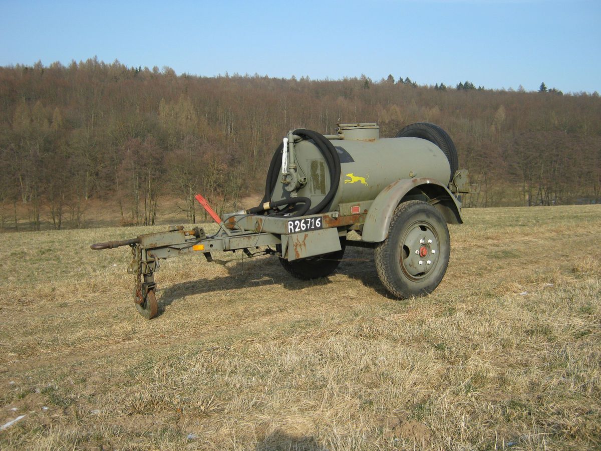 Anhänger Buffalo Trailer G 527 250 gallon GMC CCKW 353 Reo M35