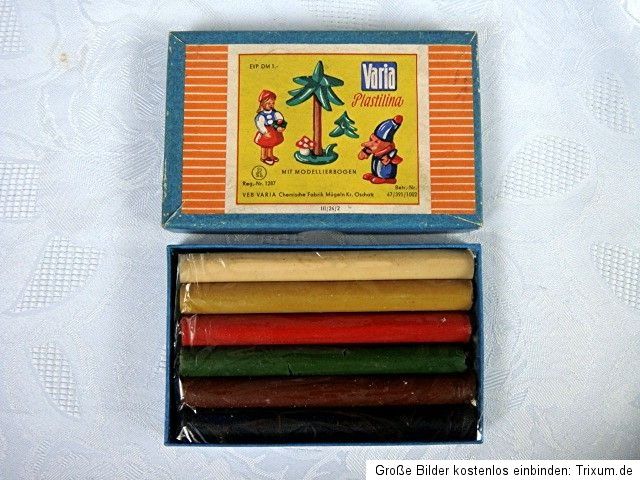 aus sehr frühen DDR   Zeiten eine Packung Varia Plastilina in OVP mit