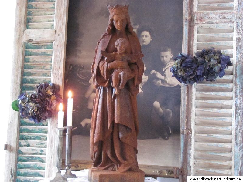 Frankreich alte Skulptur Maria Jesuskind Eisen Franske chic shabby