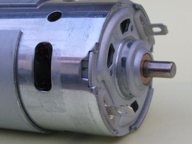  Motor Elektromotor 12V   910W   0,415 DC Motor Zahnrad TOP