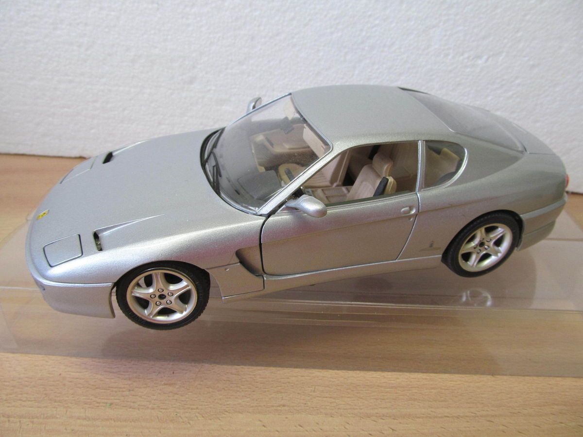 ENS37824 Bburago 118 Ferrari 456GT,