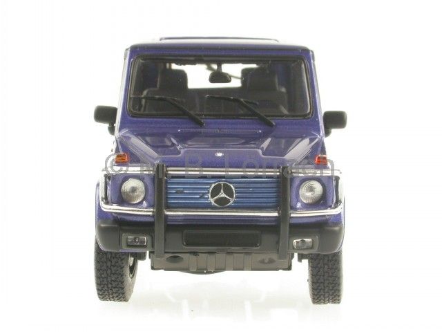 Mercedes BM463 G Klasse StationKurz blau Modellauto 56101 AutoArt 143