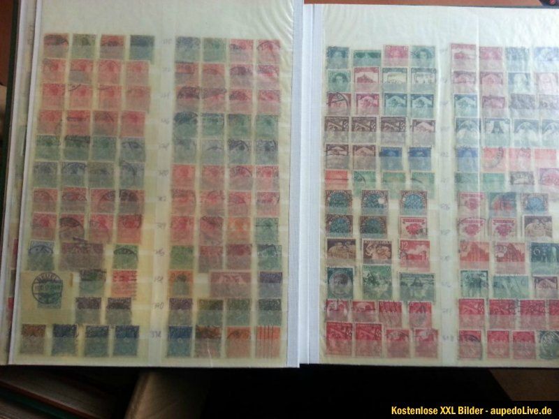 Große Briefmarkensammlung mit Blöcken, Autogrammkarten, Briefen