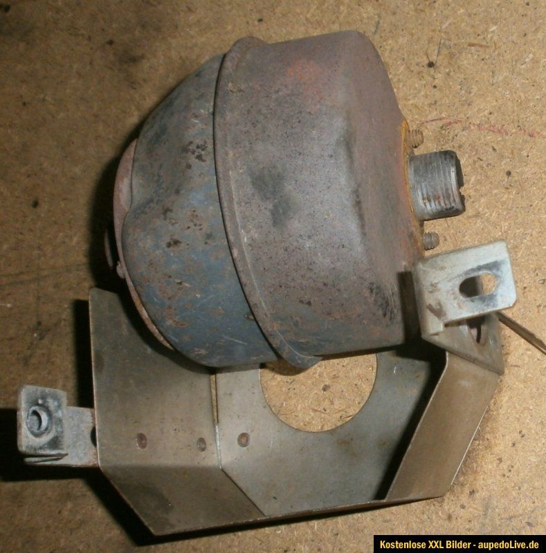 Auspuff + Abdeckblech Briggs & Stratton B&S 12HP Motor f