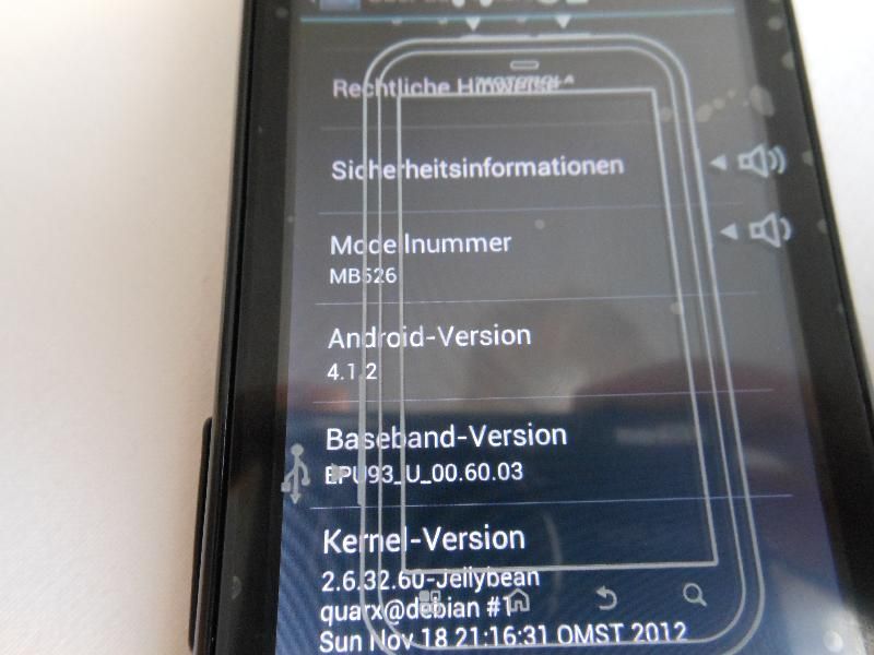 Motorola Defy + Plus MB526 NEU Android 4.1.2 Navigation MicroSD ohne