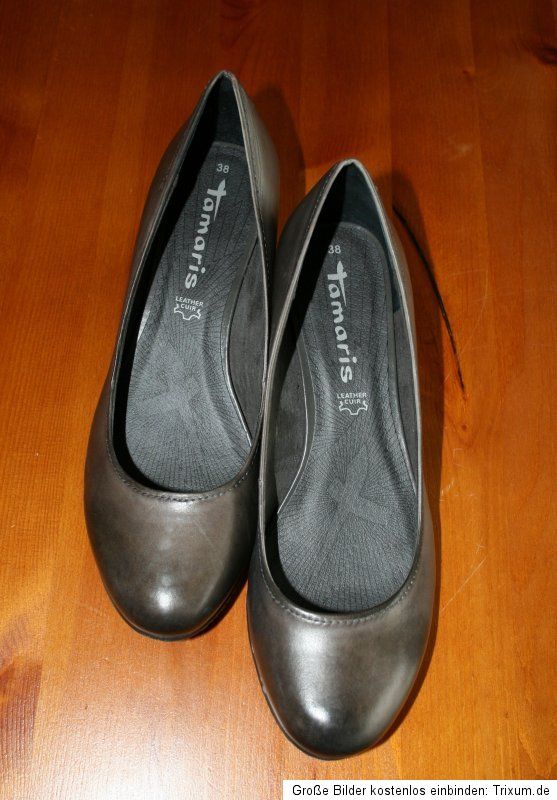 Schicke Tamaris Echt Leder Pumps Grau Keilabsatz Gr. EU38 *NEU*