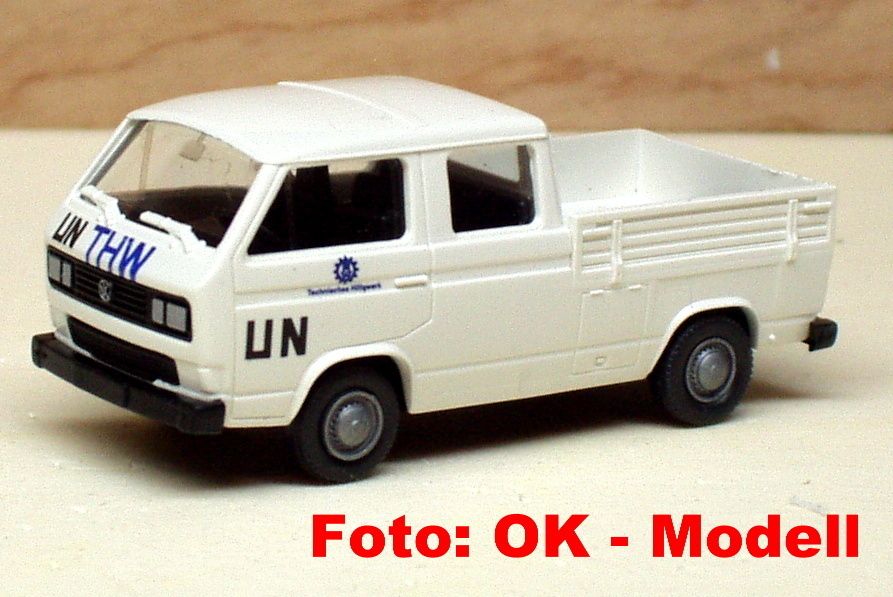 Roco THW VW T 3 Pritsche Auslandseinsatz