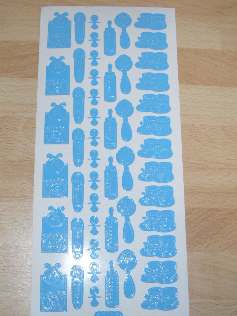 Sticker Stickerbogen Hellblau Rassel Babyflasche Babyschuhe Schnuller