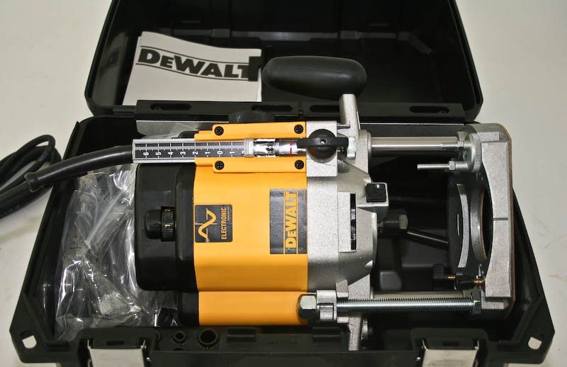 DEWALT DW625 E Profi Oberfräse 2000W