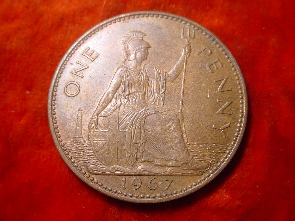 BRITAIN 1967 ONE PENNY ELIZABETH II DEI GRATIA REGINA F D 705