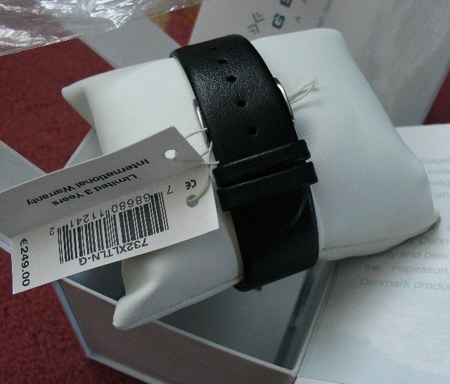 Skagen 732 XLTLN G Funkuhr, TITAN Gehäuse, Originalverpackung