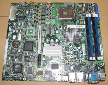 Motherboard S26361 D2004 A11 2 / D2004 A11 für FSC RX100S3 So. 775