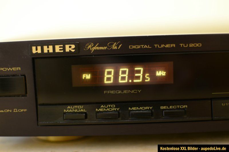 UHER Reference No.1 TU 200 Digital AM/FM Tuner