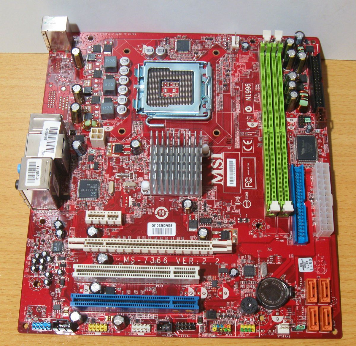 MSI MS 7366 Ver. 2.2 Medion MT7 MD8830 Sockel 775