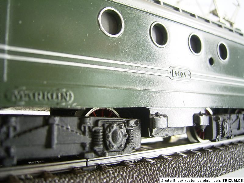 Märklin 3012/SEH 800, BULLAUGENLOK grün, neuwertig