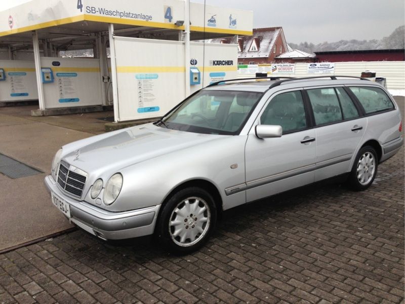 Mercedes E 430 T Eleg. Klima Leder 7 Sitzer Xenon Rechtslenk. Im