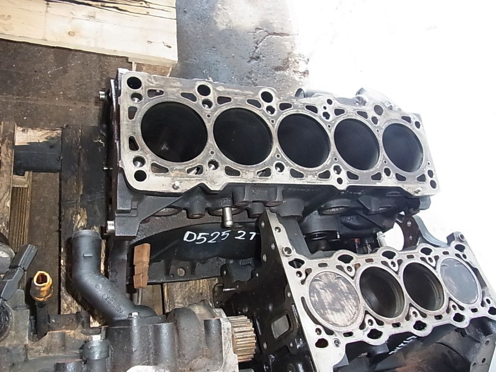 Motorblock D5252T Volvo V70 S80 850 2,5TDI 97 01 103KW