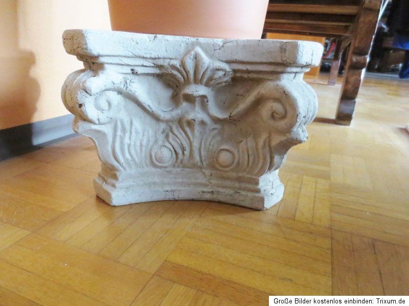 BLUMENHOCKER PODEST KONSOLE SOCKEL SÄULE RELIEF STUCK SHABBY CHIC